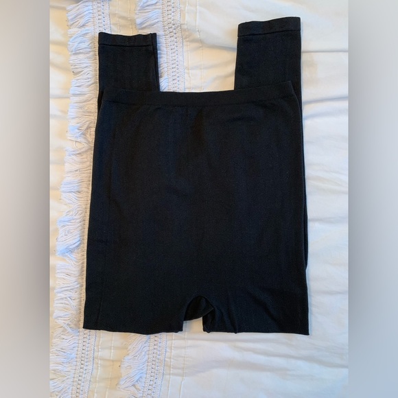 Thyme Maternity Leggings - Picture 1 of 4